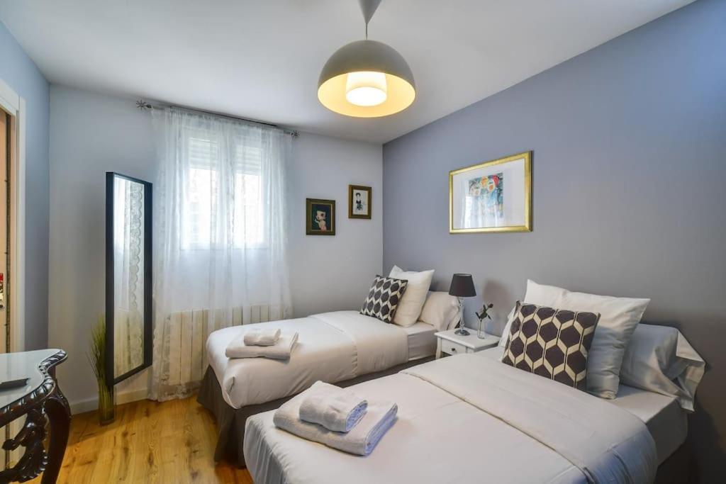 Big Stylish And Modern Apartment In Madrid Centre Buitenkant foto