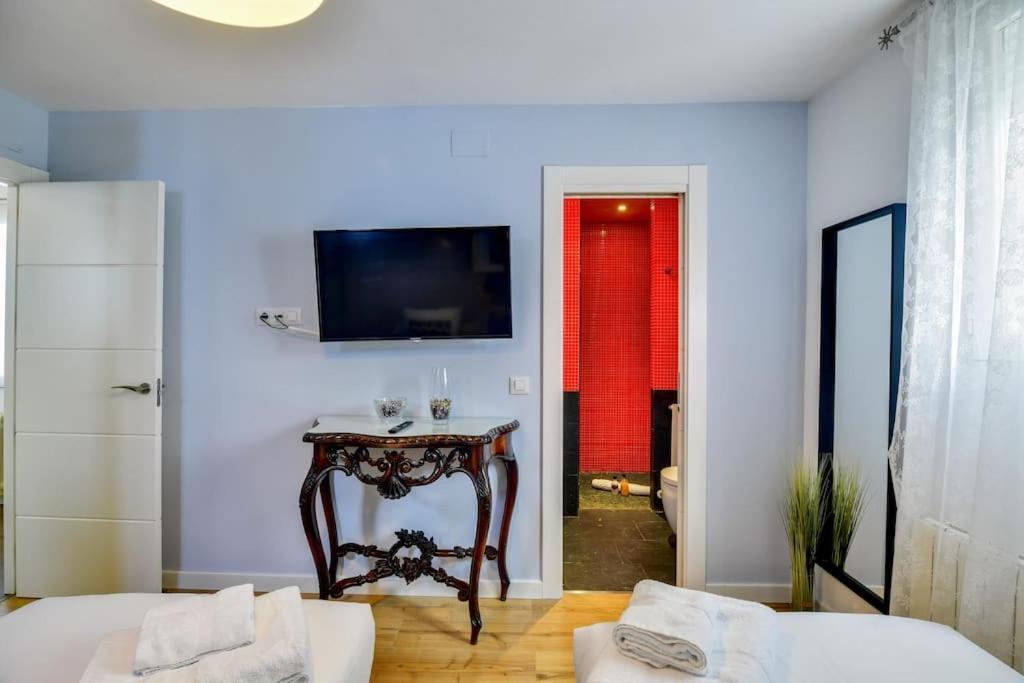 Big Stylish And Modern Apartment In Madrid Centre Buitenkant foto