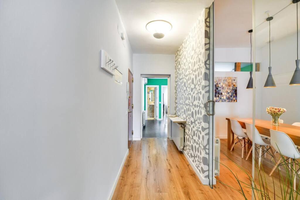 Big Stylish And Modern Apartment In Madrid Centre Buitenkant foto