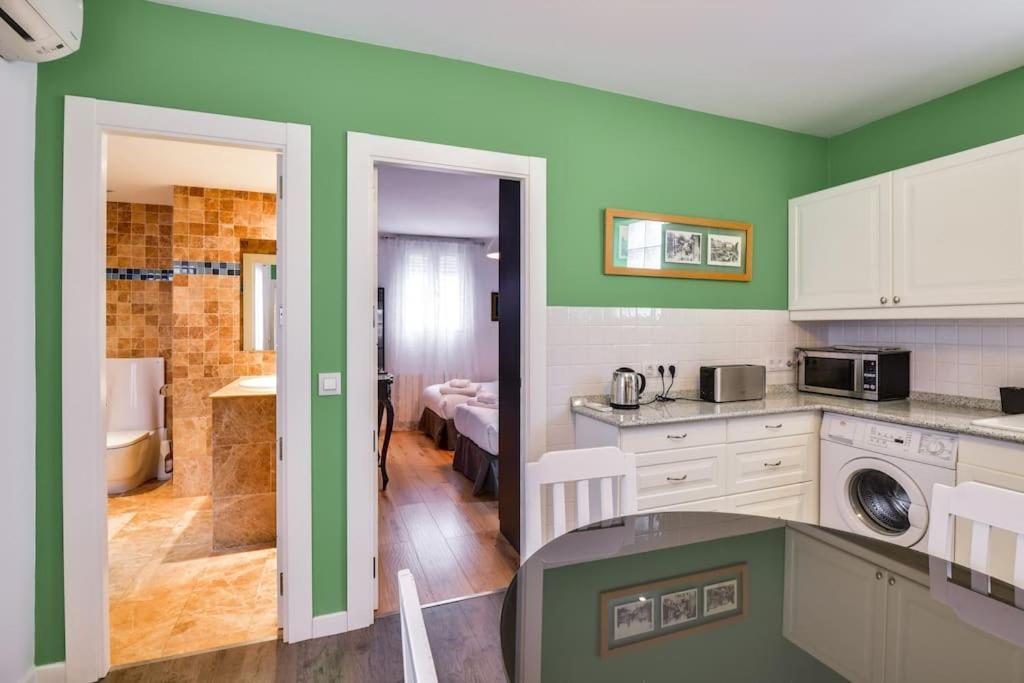 Big Stylish And Modern Apartment In Madrid Centre Buitenkant foto